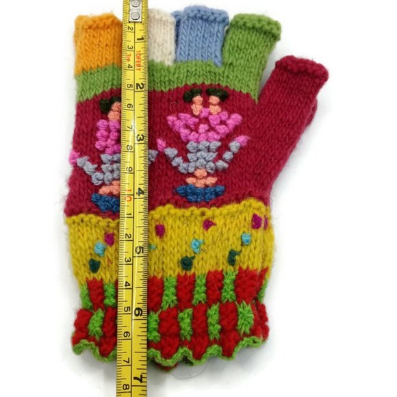 Set of Chullo with Multicolor Wool Gloves Hand Knitted Winter Warm main image 5